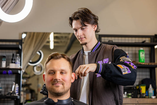 Pourquoi les hommes devraient-ils accorder plus d'attention au soin de leurs cheveux et de leur peau ?